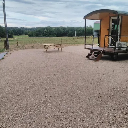 Luxury tent La Roulotte De Nanette *